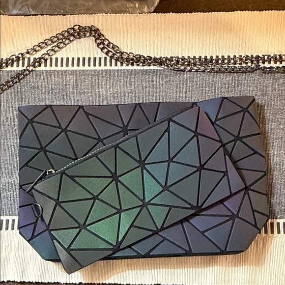 harlermoon Handbags - Iridescent Black Geometric Crossbody Bag with Detachable Pouch